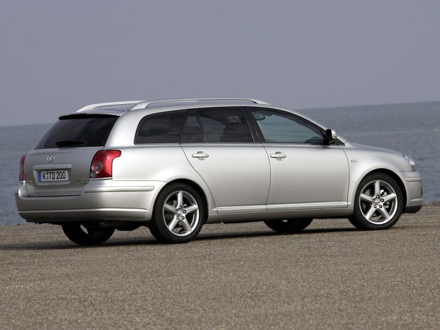  Toyota Avensis Wagon 2006 года  (фото 13 из 71)